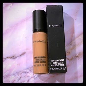 Mac concealer NW25